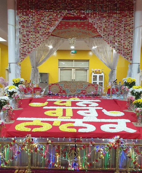 ਗੁਰੂ ਨਾਨਕ ਦੇਵ ਜੀ ਦੇ 555ਵੇਂ ਪ੍ਰਕਾਸ਼ ਦਿਹਾੜੇ ਮੌਕੇ ਦੇਸ਼ ਭਰ ਦੇ ਗੁਰਦੁਆਰਿਆਂ ਵਿੱਚ ਵਿਸ਼ੇਸ਼ ਦੀਵਾਨ
