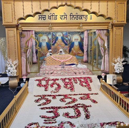 ਗੁਰੂ ਨਾਨਕ ਦੇਵ ਜੀ ਦੇ 555ਵੇਂ ਪ੍ਰਕਾਸ਼ ਦਿਹਾੜੇ ਮੌਕੇ ਦੇਸ਼ ਭਰ ਦੇ ਗੁਰਦੁਆਰਿਆਂ ਵਿੱਚ ਵਿਸ਼ੇਸ਼ ਦੀਵਾਨ