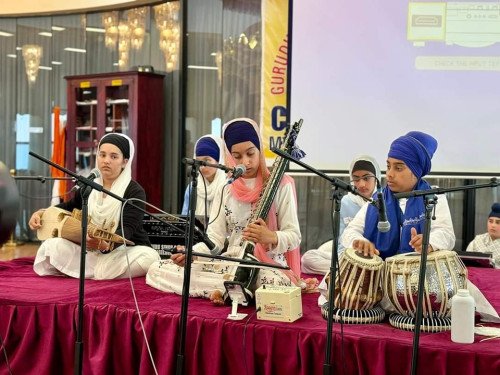 ਗੁਰੂ ਨਾਨਕ ਦੇਵ ਜੀ ਦੇ 555ਵੇਂ ਪ੍ਰਕਾਸ਼ ਦਿਹਾੜੇ ਮੌਕੇ ਦੇਸ਼ ਭਰ ਦੇ ਗੁਰਦੁਆਰਿਆਂ ਵਿੱਚ ਵਿਸ਼ੇਸ਼ ਦੀਵਾਨ