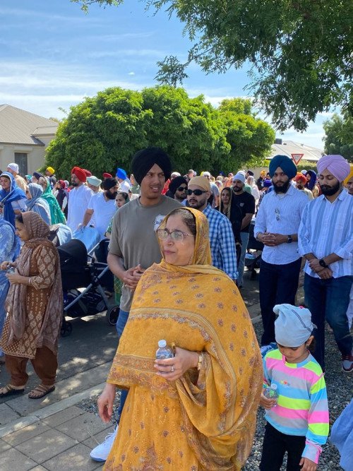 ਗੁਰੂ ਨਾਨਕ ਦੇਵ ਜੀ ਦੇ 555ਵੇਂ ਪ੍ਰਕਾਸ਼ ਦਿਹਾੜੇ ਮੌਕੇ ਐਡੀਲੇਡ ਦੀਆਂ ਸਿੱਖ ਸੰਗਤਾਂ ਵੱਲੋਂ ਨਗਰ ਕੀਰਤਨ ਦਾ ਆਯੋਜਨ @Gurdwara Sri Dashmesh Darbar Virginia
