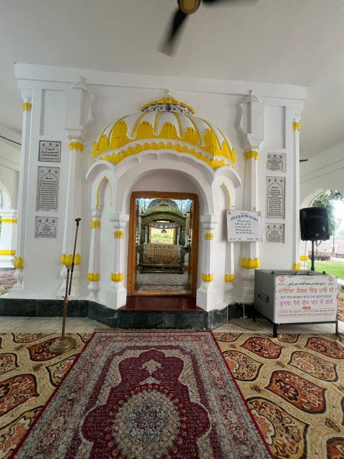 ਗੁਰੂ ਨਾਨਕ ਦੇਵ ਜੀ ਦੇ 555ਵੇਂ ਪ੍ਰਕਾਸ਼ ਦਿਹਾੜੇ ਮੌਕੇ ਆਸਟ੍ਰੇਲੀਆ ਤੋਂ ਸਿੱਖ ਸੰਗਤਾਂ ਦਾ ਜੱਥਾ ਪਾਕਿਸਤਾਨ ਵਿਚਲੇ ਗੁਰਧਾਮਾਂ ਦੀ ਯਾਤਰਾ ਲਈ ਗਿਆ