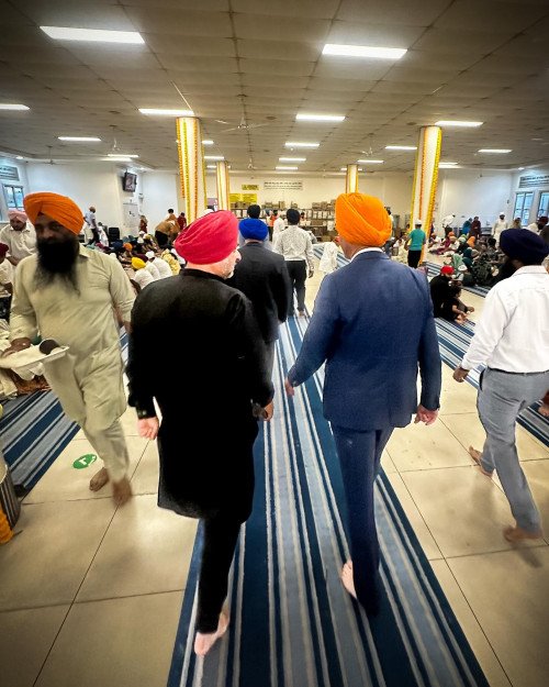 Greens Senator David Shoebridge attends Sikh community gatherings at Glenwood Gurdwara Sahib