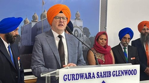 Prime Minister Anthony Albanese Pays Respects on Bandi Chhor Diwas at Gurdwara Sahib Glenwood