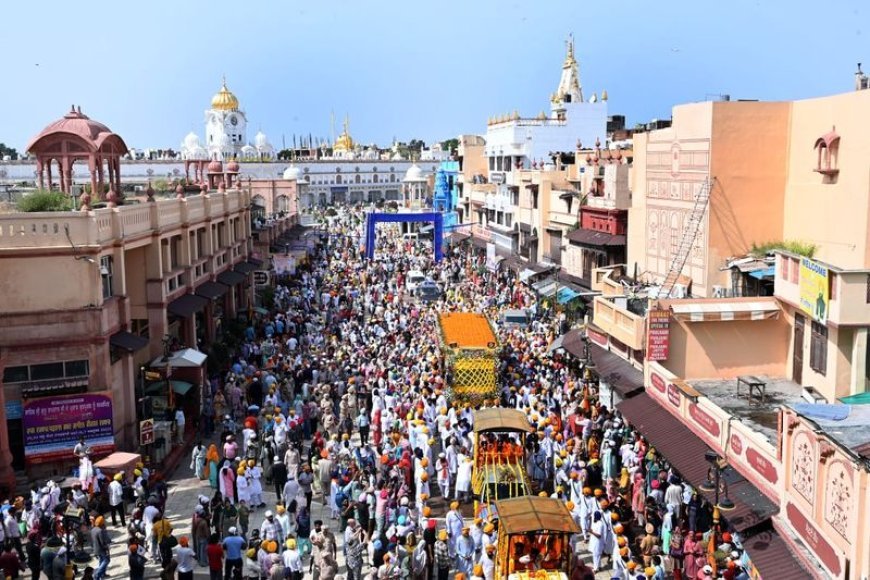 ਸ੍ਰੀ ਗੁਰੂ ਰਾਮਦਾਸ ਜੀ ਦੇ ਪ੍ਰਕਾਸ਼ ਪੁਰਬ ਨੂੰ ਲੈ ਕੇ ਅੰਮ੍ਰਿਤਸਰ ਵਿੱਚ ਨਗਰ ਕੀਰਤਨ ਕੱਢਿਆ ਗਿਆ