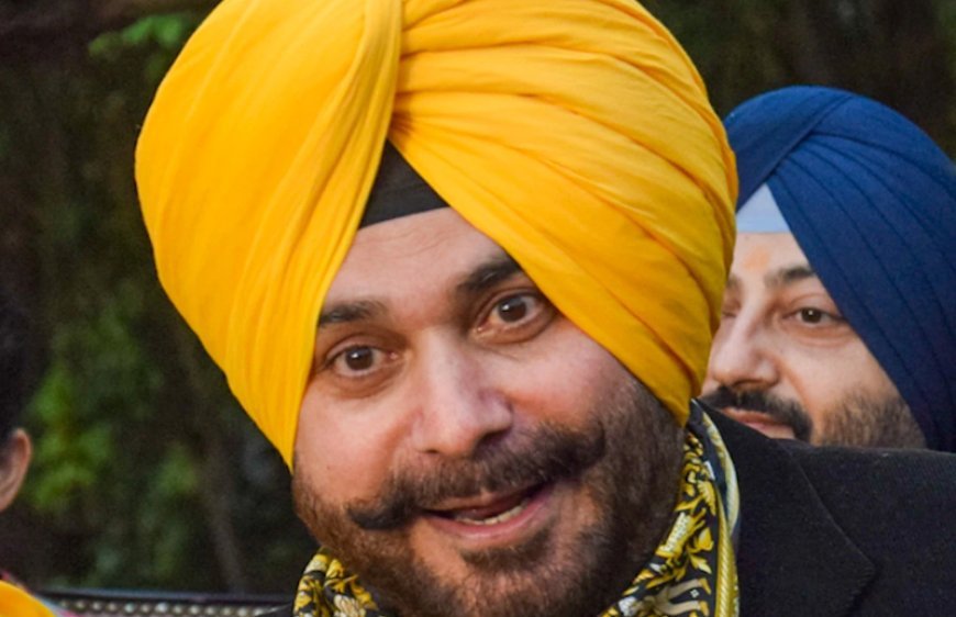 ਸਿੱਧੂ ਨੇ ਪਤਨੀ ਦੀ ਮੁਅੱਤਲੀ ਮਗਰੋਂ ਪ੍ਰਿਯੰਕਾ ਗਾਂਧੀ ਨਾਲ ਮੁਲਾਕਾਤ ਲਈ ਮੰਗਿਆ ਸਮਾਂ: 19 ਦਸੰਬਰ ਨੂੰ ਹੋਵੇਗੀ ਮੁਲਾਕਾਤ