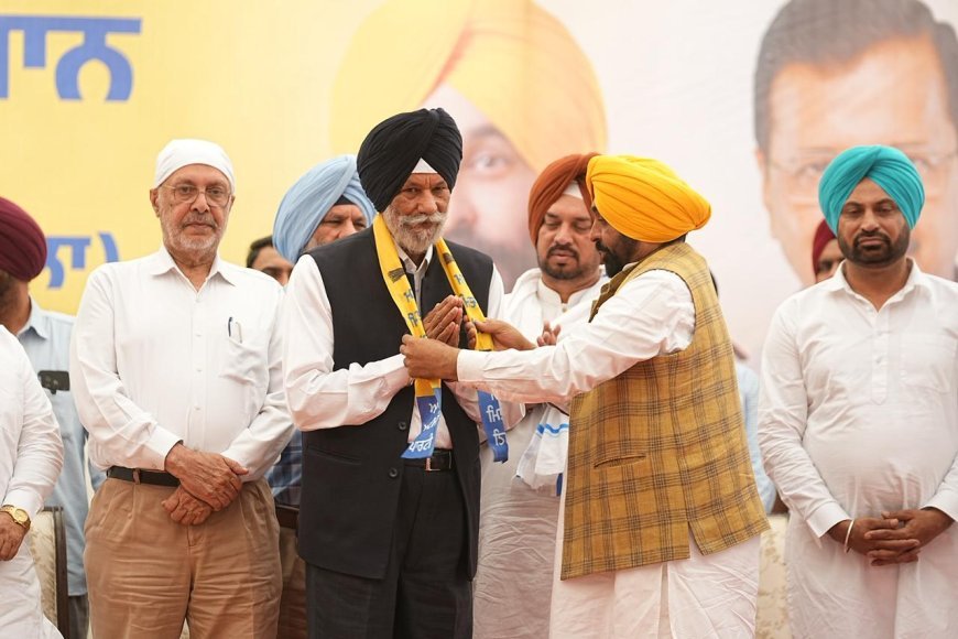 ਸ਼੍ਰੋਮਣੀ ਅਕਾਲੀ ਦਲ ਨੂੰ ਵੱਡਾ ਝਟਕਾ; ਸਾਬਕਾ ਮੰਤਰੀ ਸੁਰਜੀਤ ਸਿੰਘ ਰੱਖੜਾ ਆਮ ਆਦਮੀ ਪਾਰਟੀ ਵਿੱਚ ਸ਼ਾਮਲ